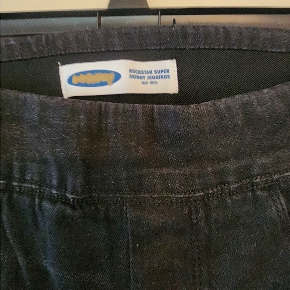 Old navy Rockstar super skinny jeggings mid rise size 6 NWOT - Picture 4 of 5